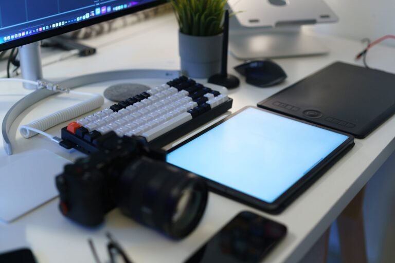 Best ergonomic keyboards 2025 (transactional) - partpickerauto